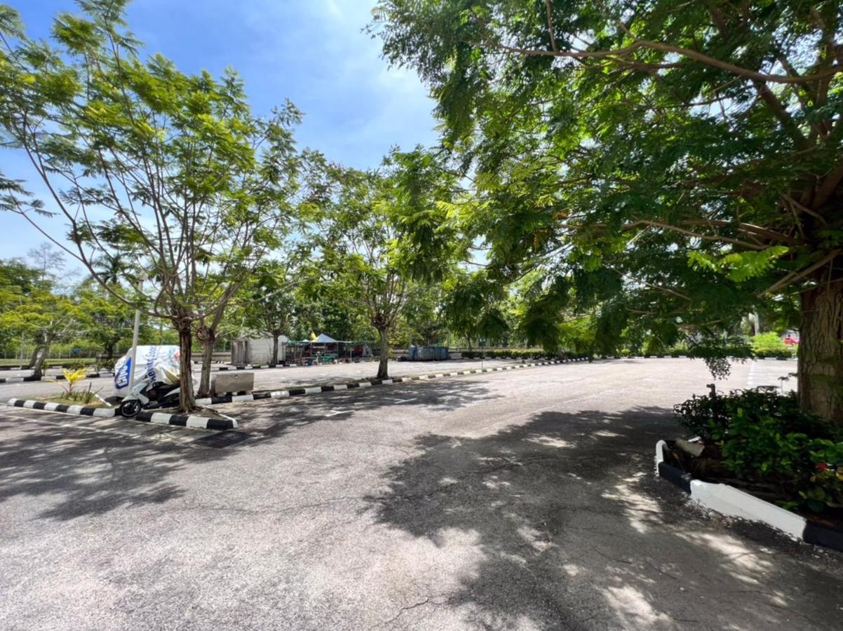 Maya Apartment Bay View Villas Port Dickson Exterior foto